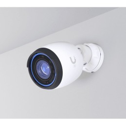 icecat_Ubiquiti G5 Professional Bullet IP security camera Indoor & outdoor 3840 x 2160 pixels Ceiling Wall Pole
