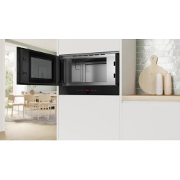 icecat_Bosch Serie 8 BFL7221B1 microwave Built-in Solo microwave 21 L 900 W Black